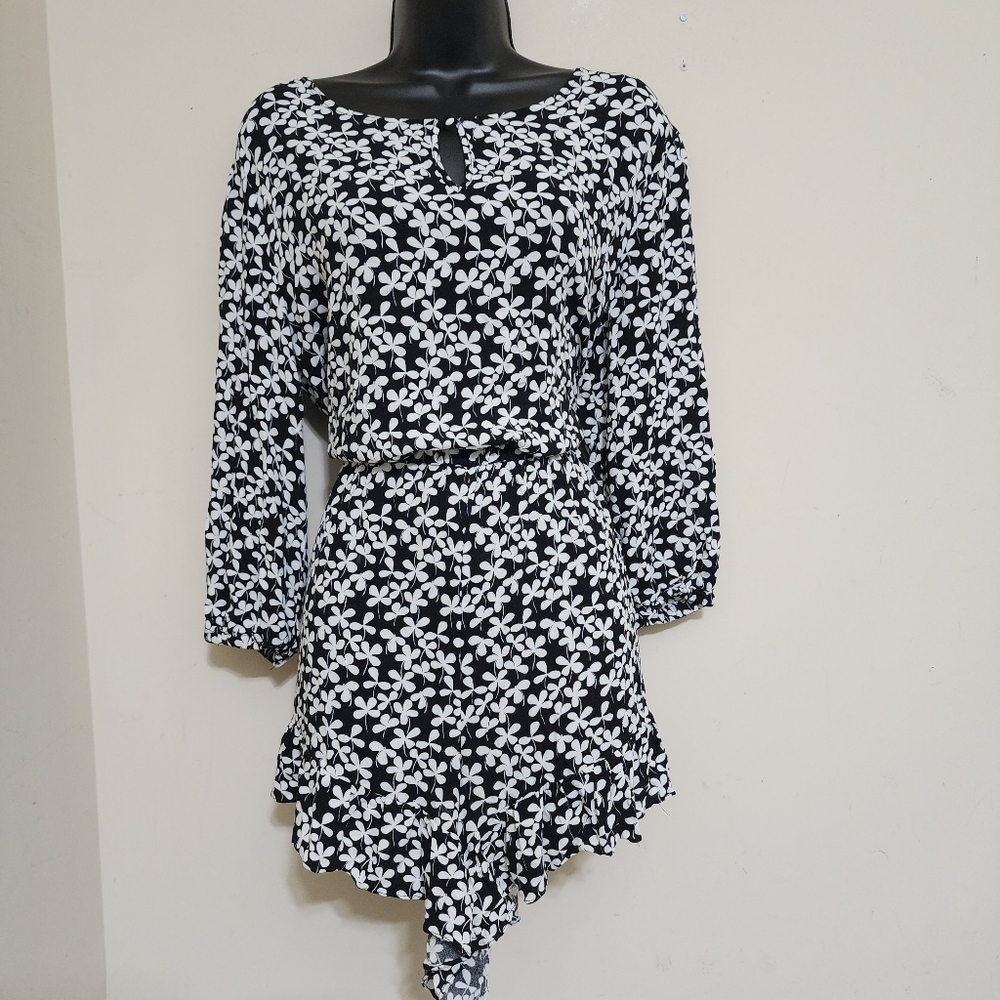 WHO WHAT‎ WEAR Floral Romper Rayon Summer Boho size Large  Black White
